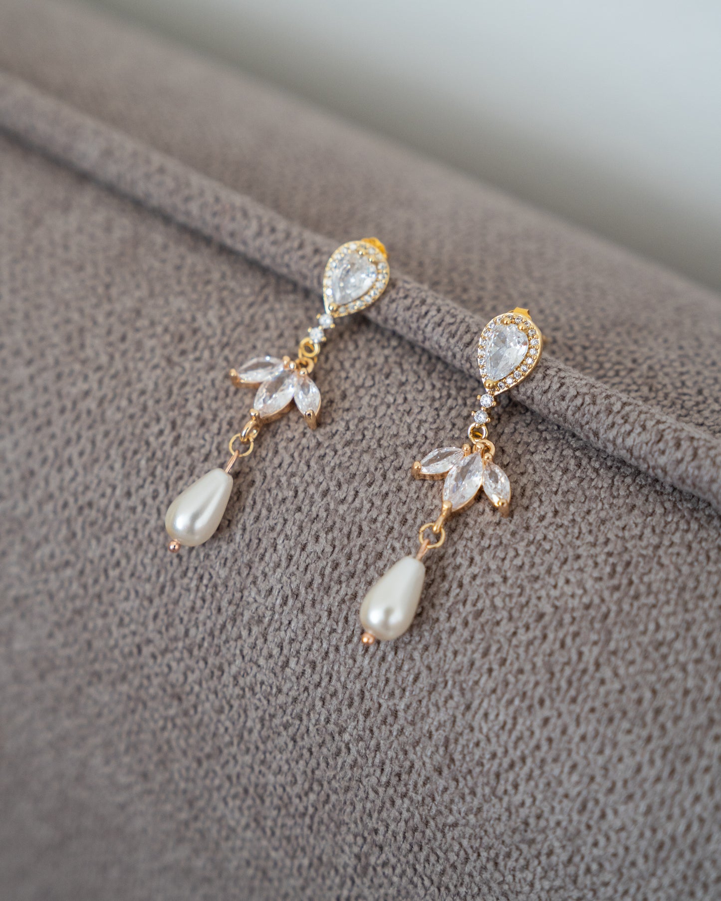 SAVANNAH BRIDAL EARRING